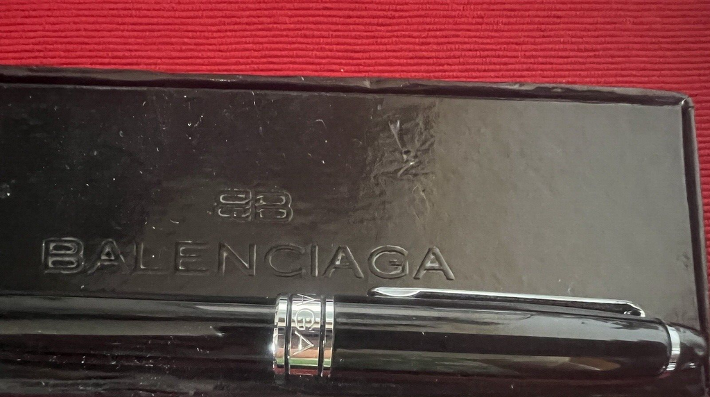 Balenciaga Stylo-Plume Sphère Laque Noire Profils Chrome Écrit Avec Boîte 