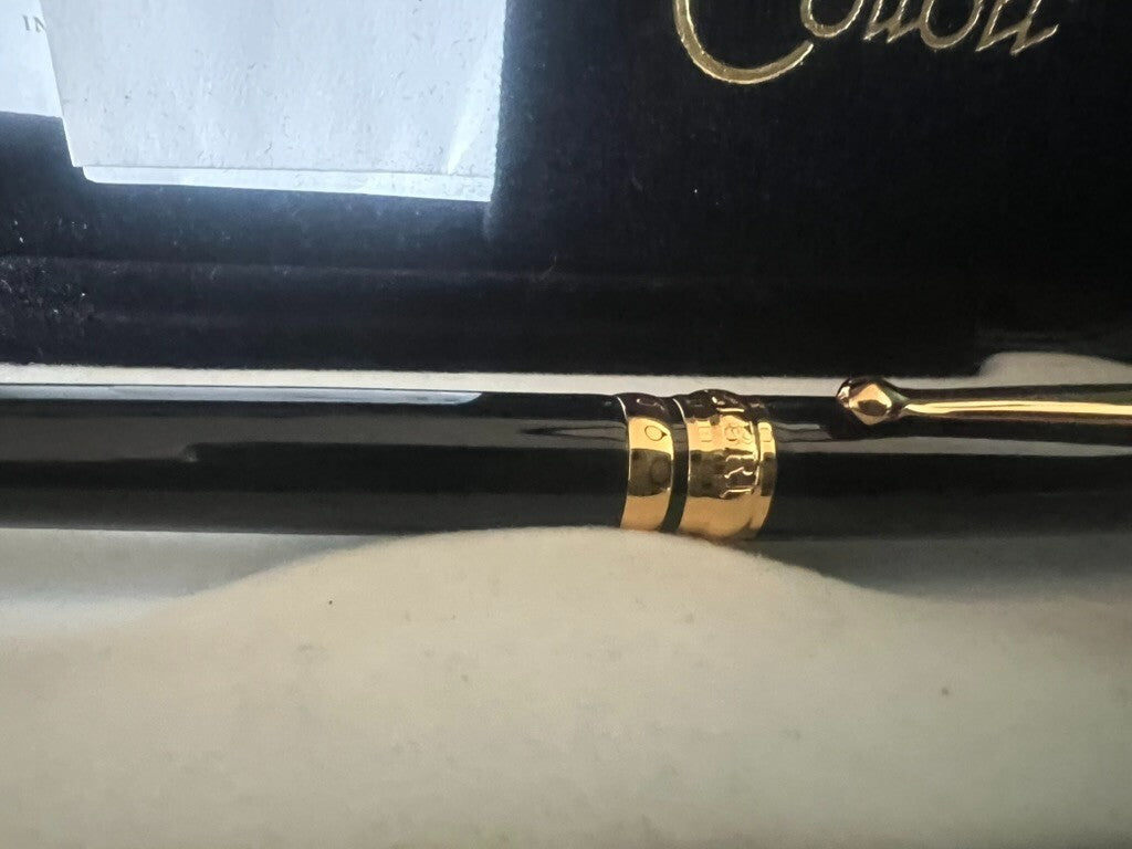 Colibri' Stylo-Plume Stylo à Plume Laque Noire Profiles Dorés M Avec Converter 