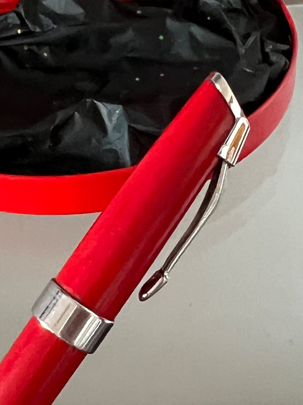 Ferrari Kugelschreiber, rot, mit Logo (springendes Pferd), inklusive Box 
