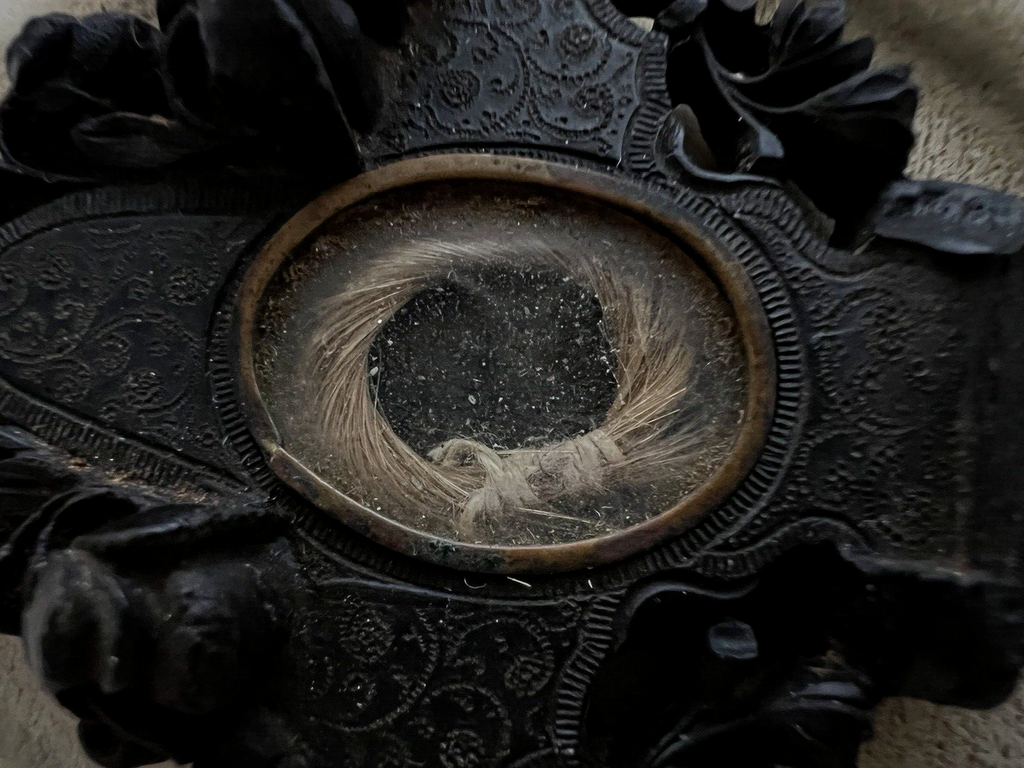 Pendentif Porte- Relique Bois Sculpté Main Médaillon Central Antique 800 