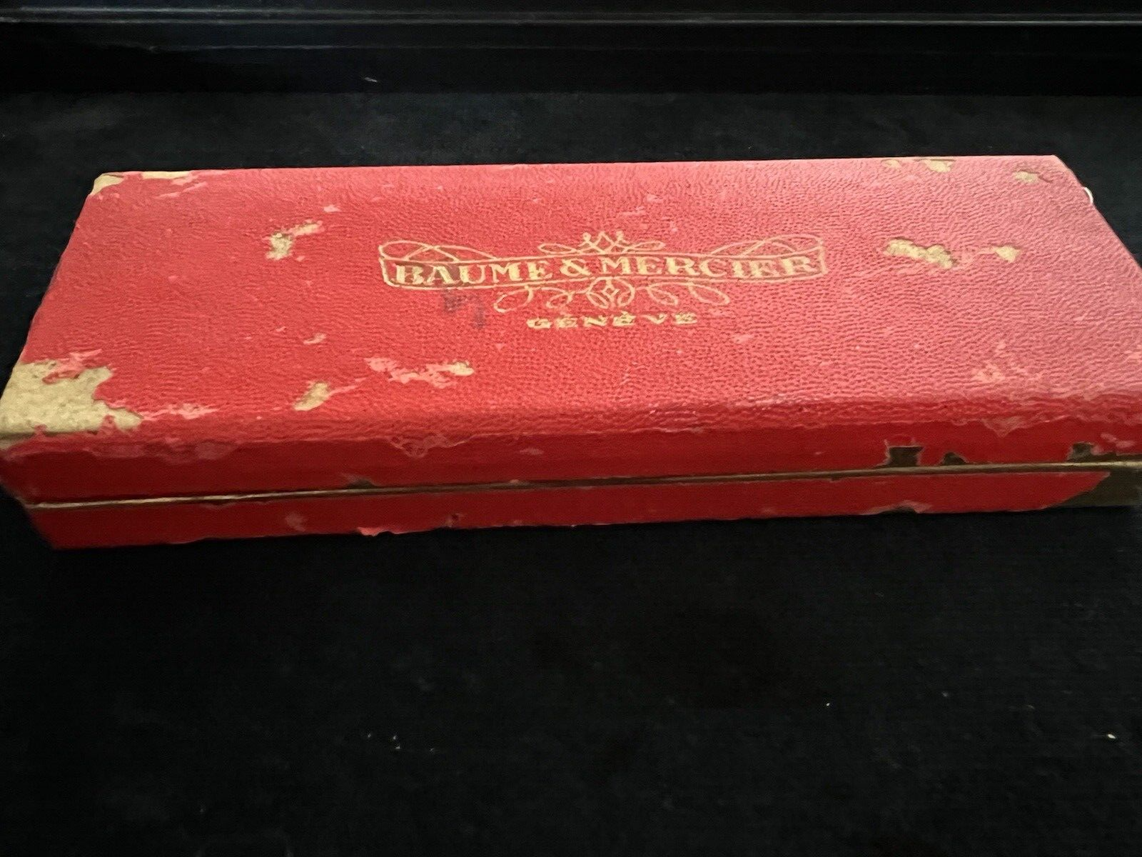 BAUME & MERCIER Box Wristwatch Red Case Vintage