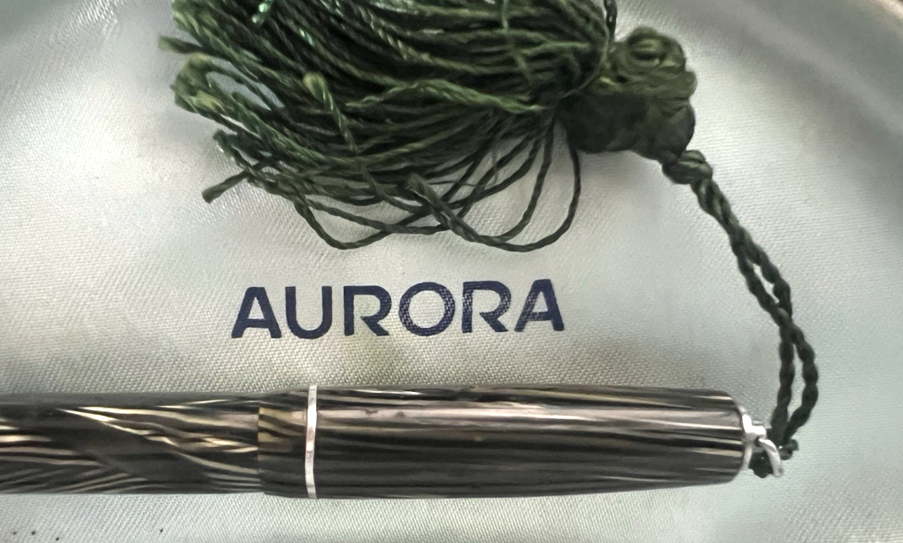 🔴 AURORA penna stilografica SELENE celluloide verde pennino originale scrive 30