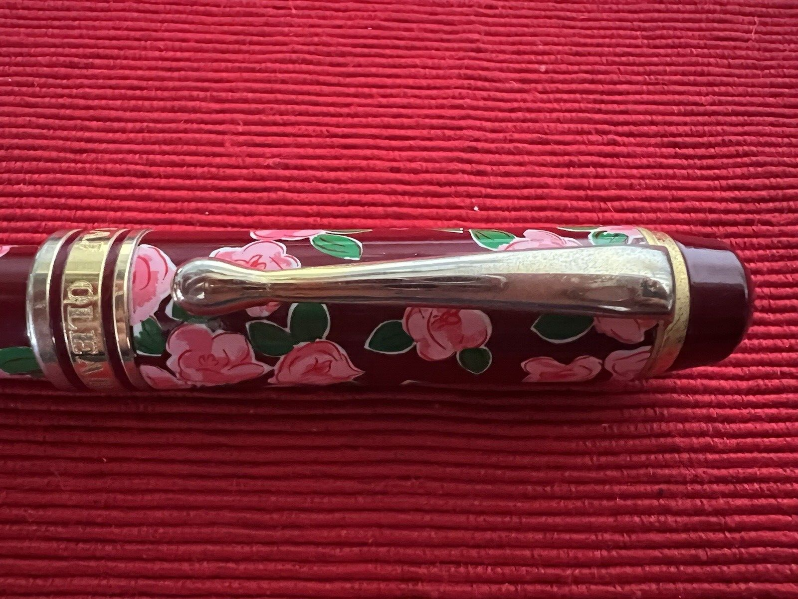 🔴 NAJ OLEARI penna stilografica lacca rossa FIORI rosa scrive vintage 1990
