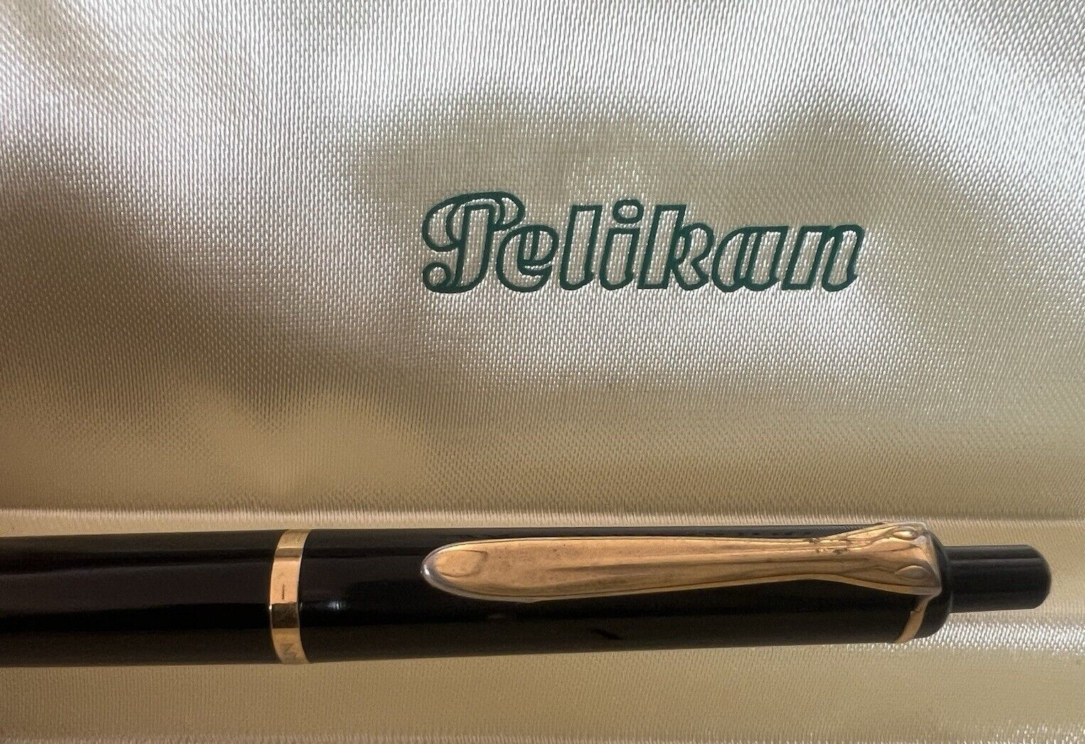 🔴 PELIKAN penna sfera K150 nera meccanismo a pulsante scrive vintage