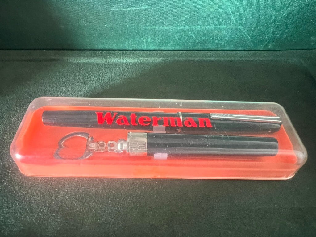 🔴 WATERMAN Flash Füllfederhalter mit Schlüsselring und Patronenhalter. 