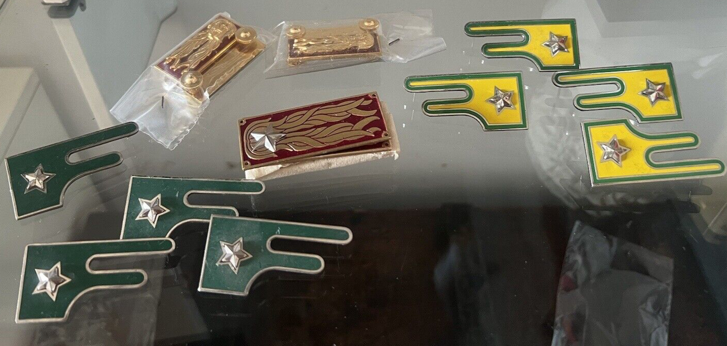 Duffle Army Italian Military Metal And Varnish Rank 16 Pieces Vintage