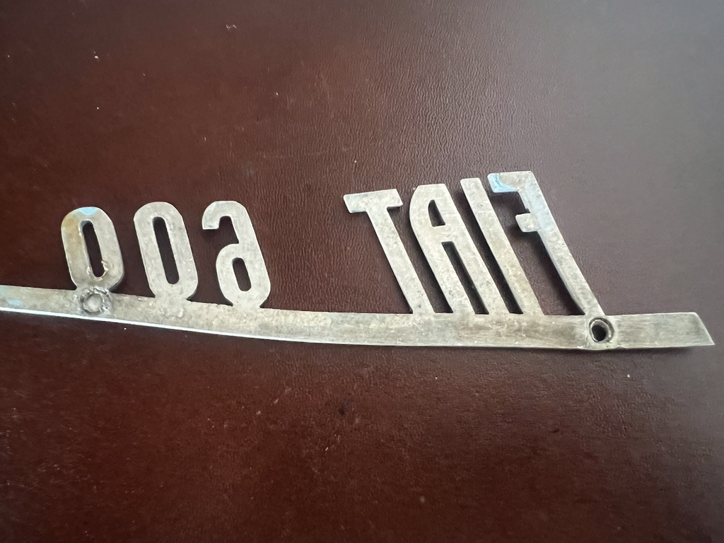 🔴 Stemma FIAT 600 auto emblema fregio logo scritta targhetta metallo