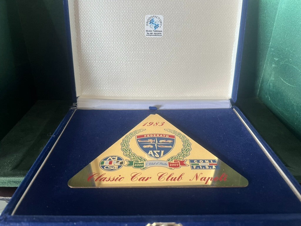 Sia Auto Moto Car Club Napoli Federato Platte Plakette Metall Zapfen 1983 Blue 