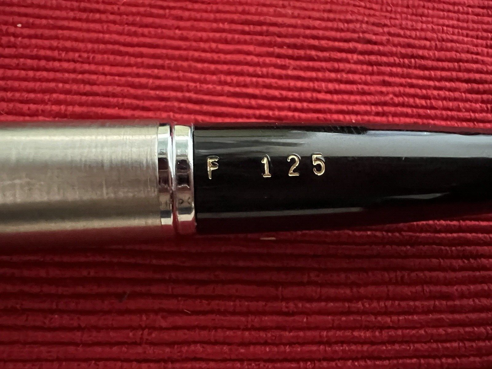 Parker Stylo-Plume Stylo à Plume 45 Pilotes de Chasse Chrome Cartouche Et Ball