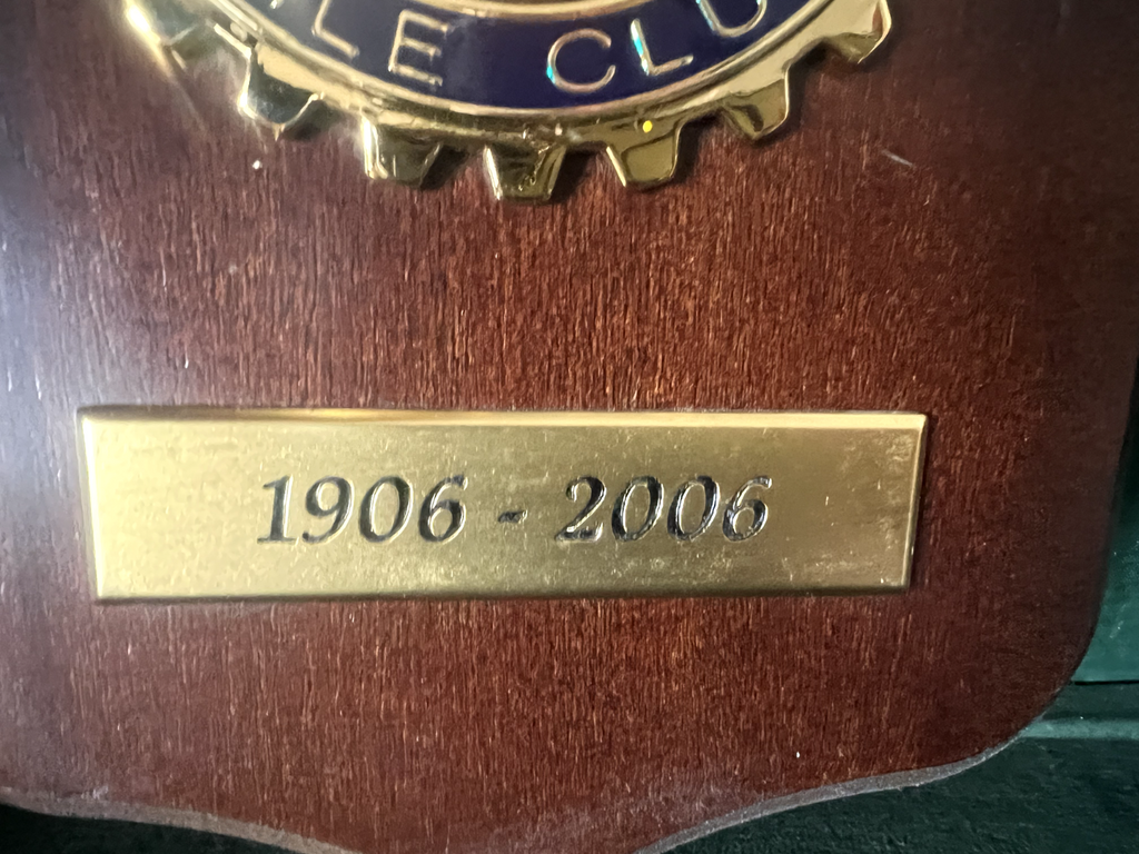 🔴 AUTOMOBIL CLUB NAPOLI Auto-Motorrad-Metallplakette und Emaille-Wappen 1906–2006 