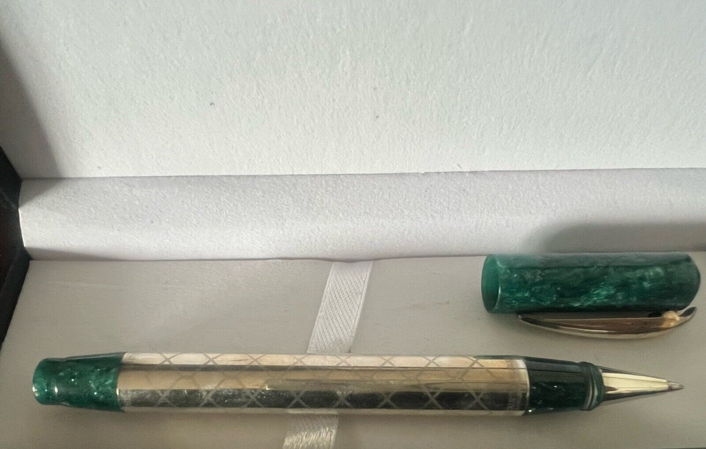 🔴 ROBERTA DI CAMERINO penna sfera ARGENTO 925 con particolari verde brillanti