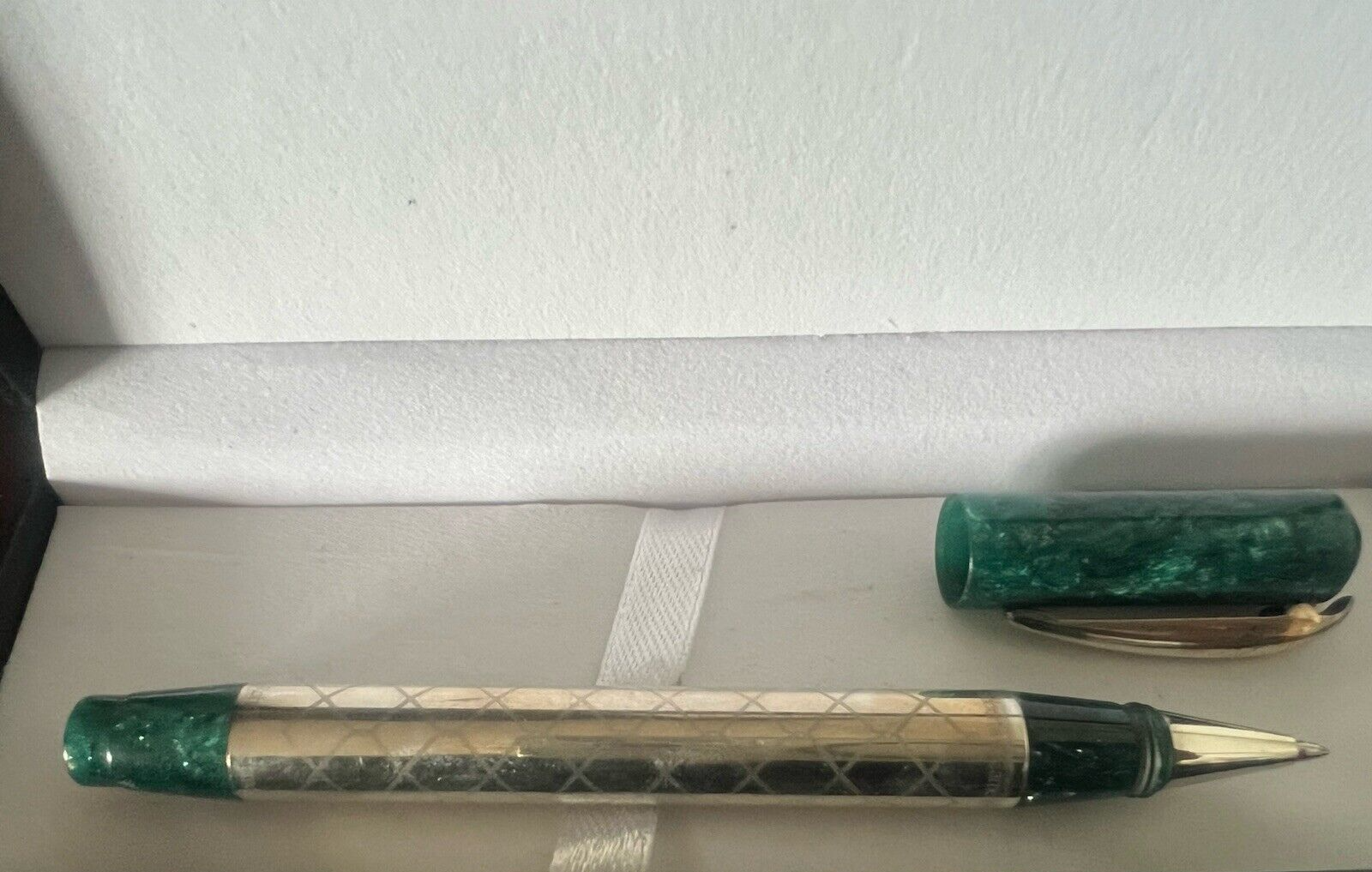 🔴 ROBERTA DI CAMERINO penna sfera ARGENTO 925 con particolari verde brillanti