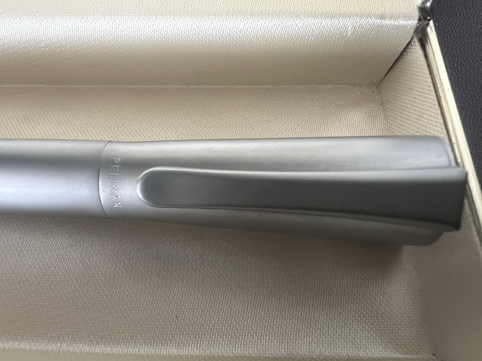 Pelikan Füllfederhalter P72, Metall, Chrom, Satin, Vintage 