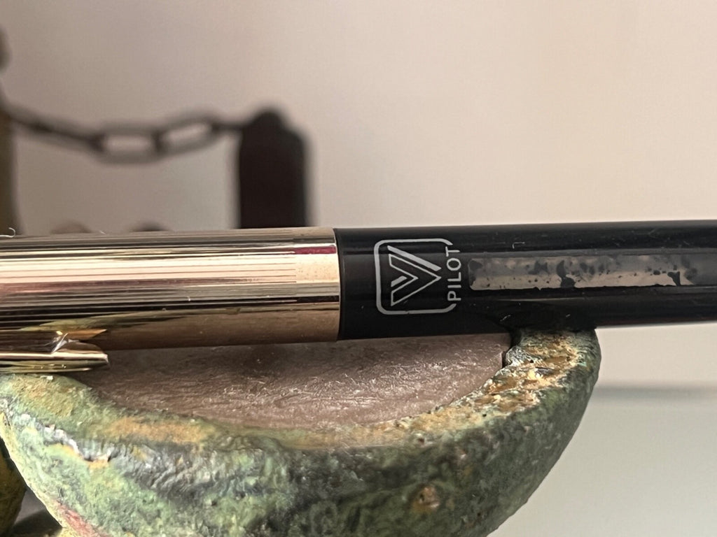 V Pilot Pen Fountain Pen USA And Disposable Collectibles Doesn'T Use Vintage