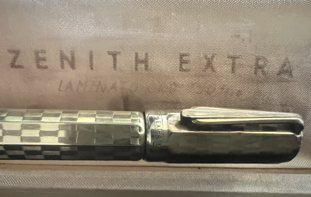 ZENITH EXTRA Retractable Fountain Pen 18K Gold Plated Vintage Chessboard '40