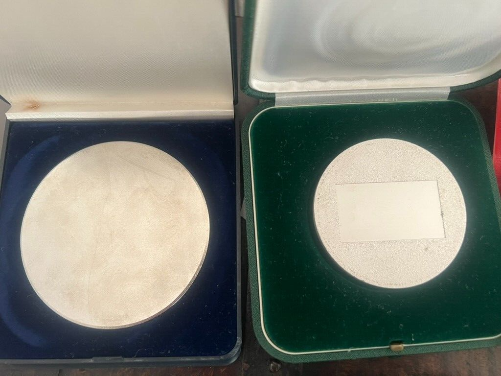 Medals Police International And Cardboard Marble IN Cases Stock 2