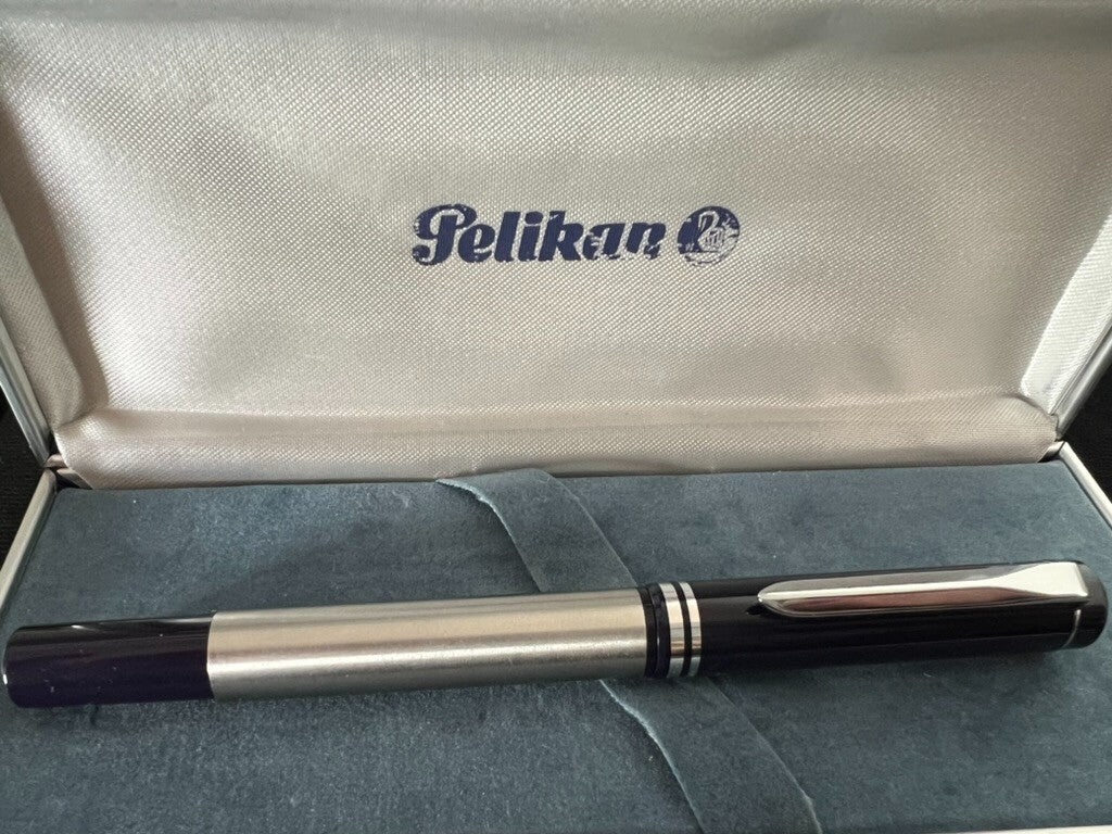 Pelikan P40 Stylo-Plume Stylo à Plume Chrome Blue à Cartouche Écrit Avec Boîte 