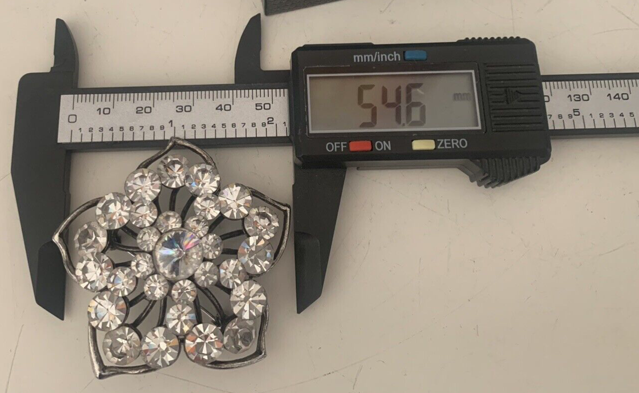 🔴 Brosche mit Diamanteffekt und Steinblume, große Vintage-Schaljacke 