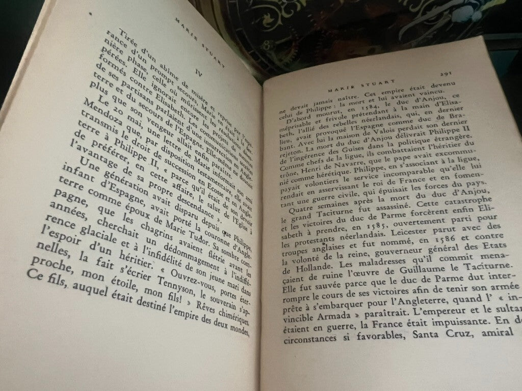 🔴 MARIE STUART French-language history book, hardcover, antique, from 1933 