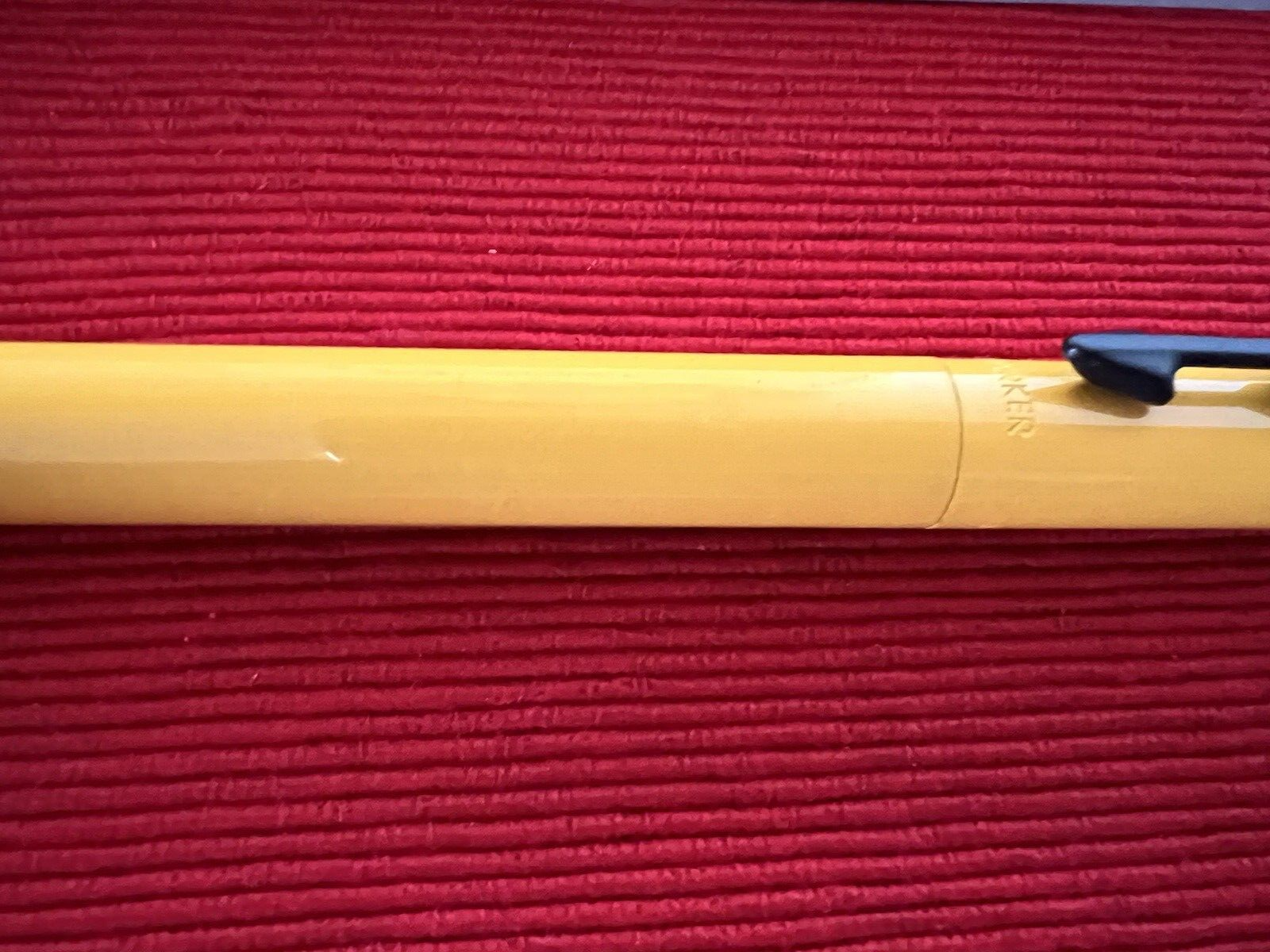 Parker Stylo-Plume Sphère Roller Vector Jaune Écrit Avec Boîte Utilisé Vintage