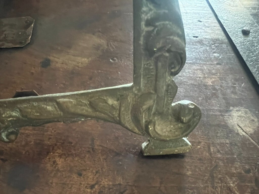 🔴 Vintage, handgeschnitzter Leseständer aus Bronze mit Flachrelief 