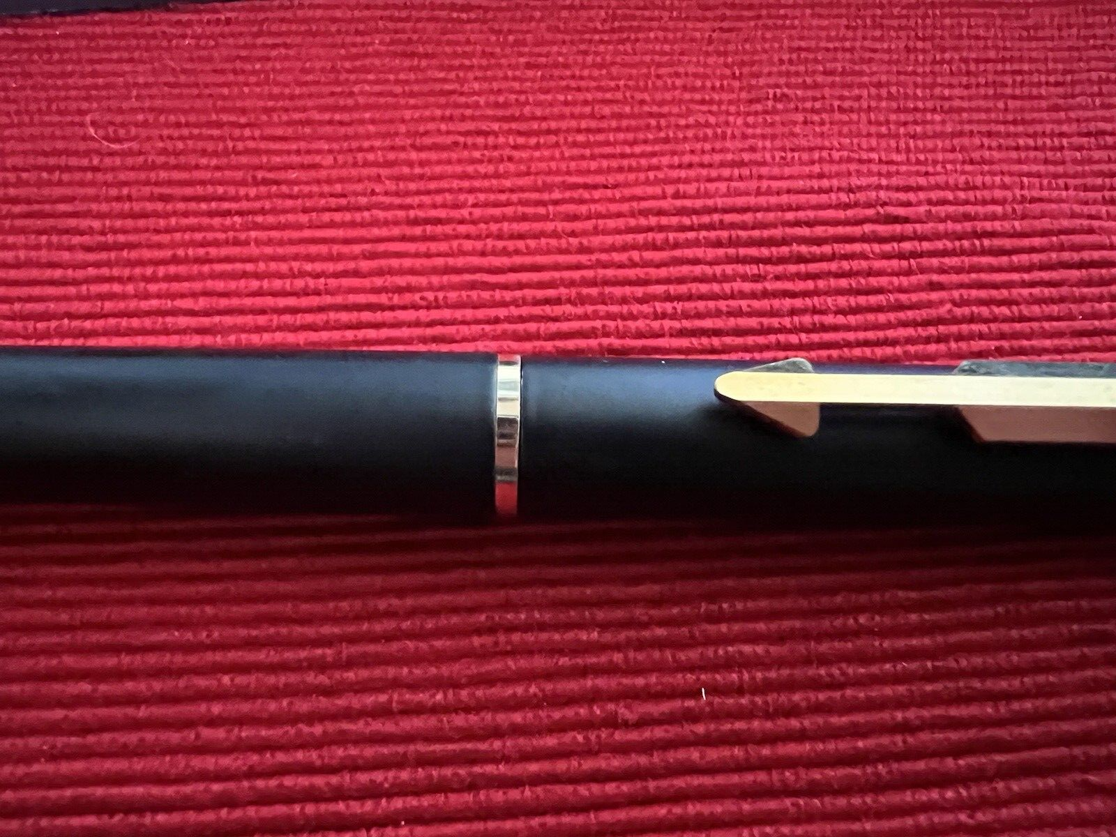 🔴 PARKER penna stilografica Arrow lacca nera profili dorati a cartuccia scrive