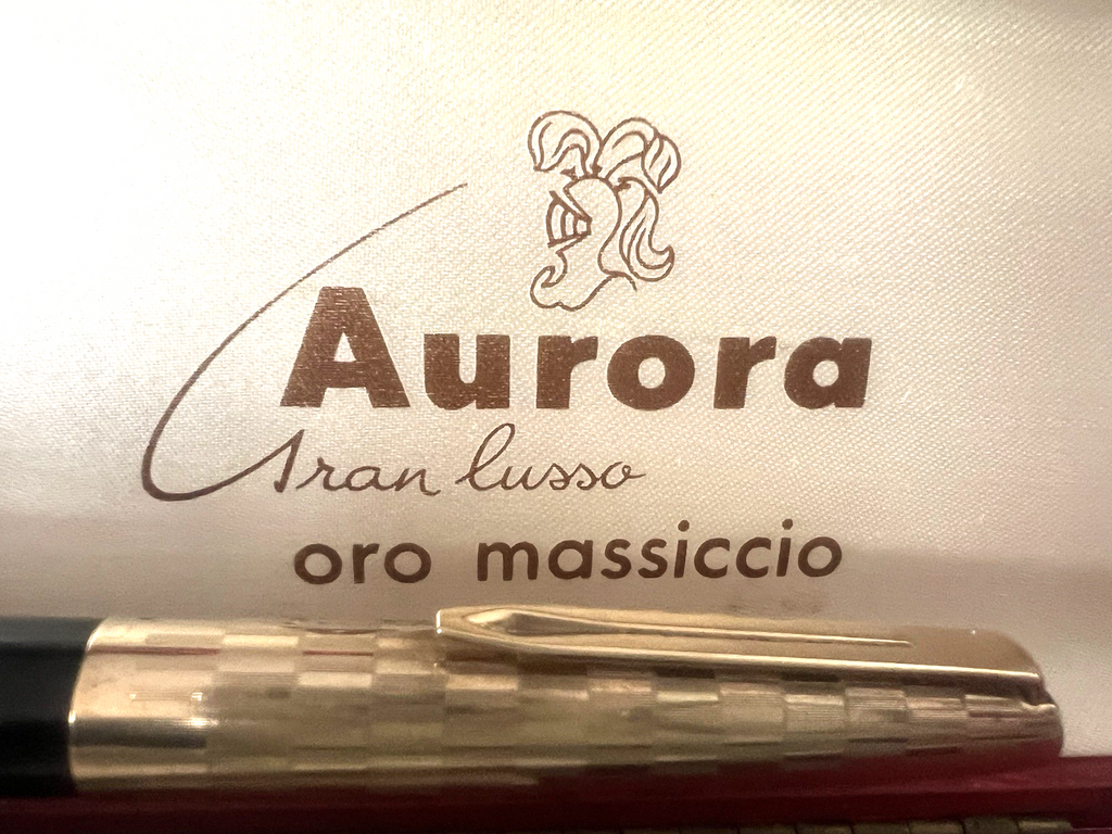 AURORA 9KT Gold Fountain Pen Magic Reserve GL Gold Nib F Warranty 