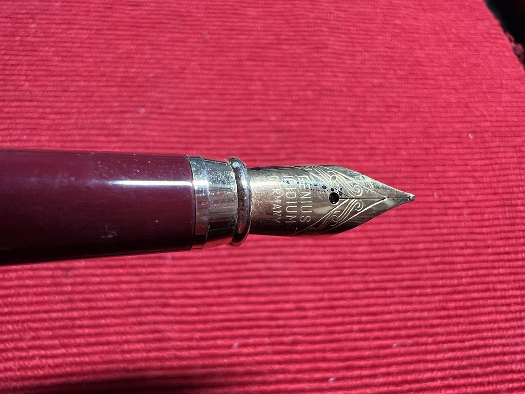 🔴 Vintage-Füllfederhalter, vergoldet, mit rotem Stein, Iridiumfeder, Strichstärke 4 