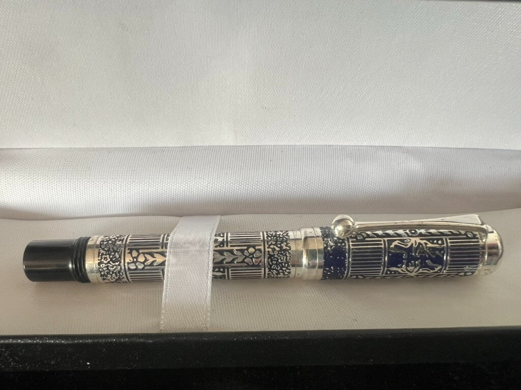 Laura Biagiotti Stylo-Plume Stylo à Plume Métal Craie&plus Bleu Iridium