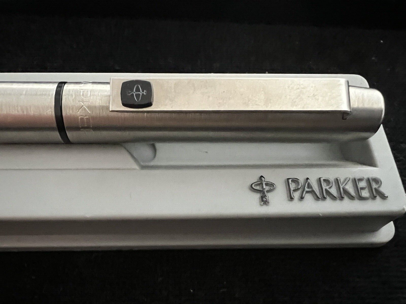🔴 PARKER penna stilografica 25 cromata clip NERA scrive vintage 1970