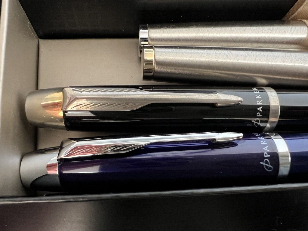 Parker Pens Sphere And Fountain Pen Im Lacquer Black-Blue Chrome 4 Scrivono