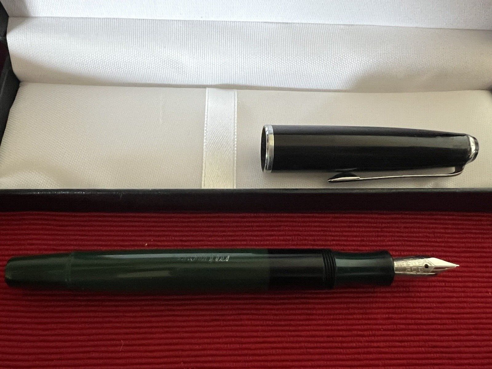 🔴 ERO penne stilografiche MINOR verde nere a PISTONE scrive vintage