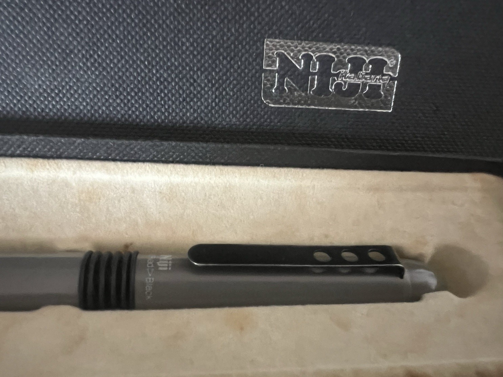 NIJI 3 In 1 Multifunction Pen Red And Black Technical Design 