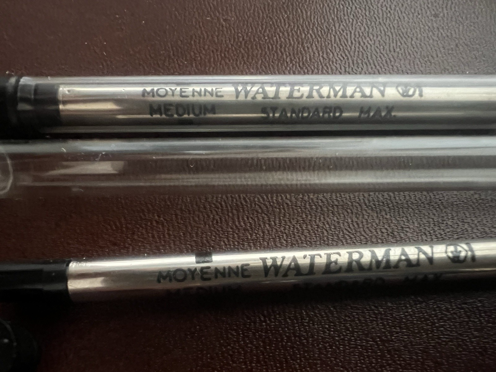 🔴 WATERMAN refill penna sfera inchiostro NERO Medio ricarica ricambio 2 PEZZI