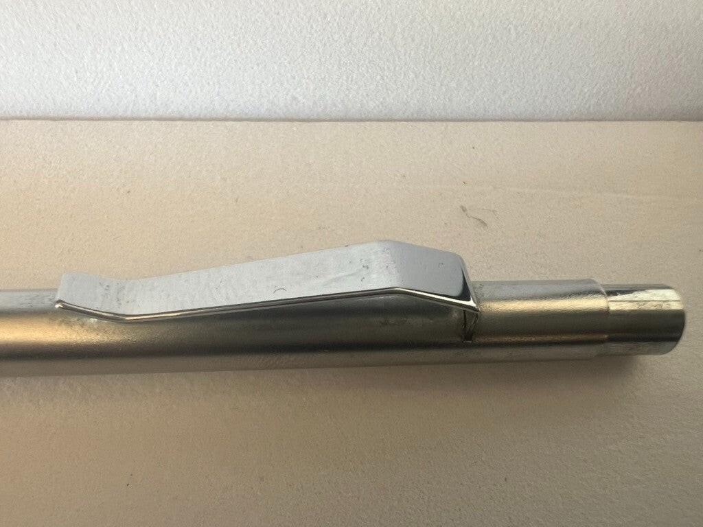PARAFERNALIA Stylo À Bille Chromé Satiné À Cliquet Vintage
