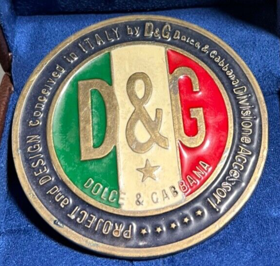🔴 Gürtelschnalle aus Metall und Emaille von DOLCE &amp; GABBANA, Accessoires-Abteilung 