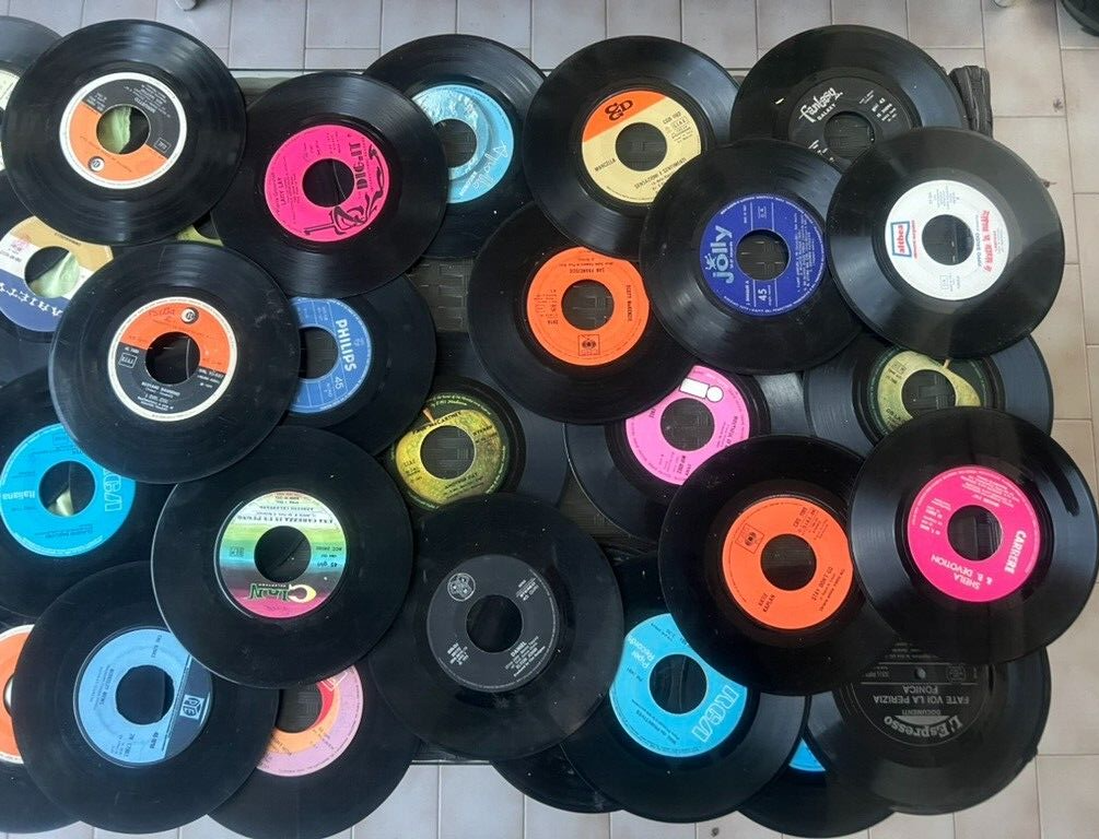 Discs 45 RPM IN Album Green Velvet 33 Discs to Collect Come Photo