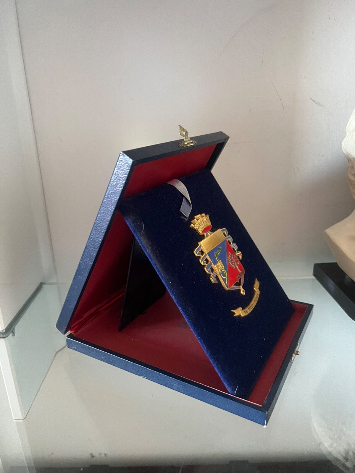 🔴 Crest araldico ARMA DEI CARABINIERI floccato metallo e smalti vintage