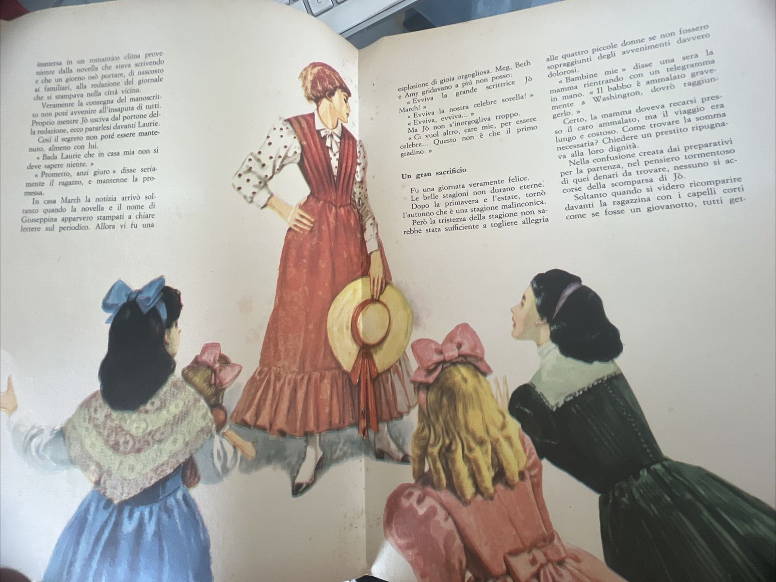 🔴 Buch LITTLE WOMEN, Alcott, farbiger Karton, L 24 H 32, VINTAGE 