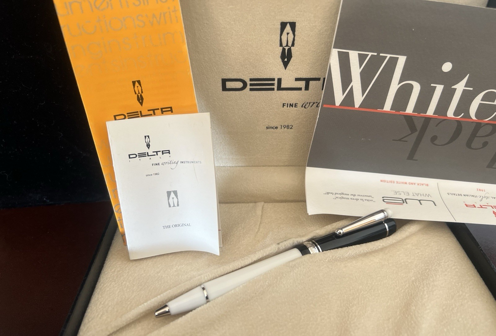 🔴 DELTA penna sfera WHITE BRACK Emotion Edizione numerata nuova con garanzia