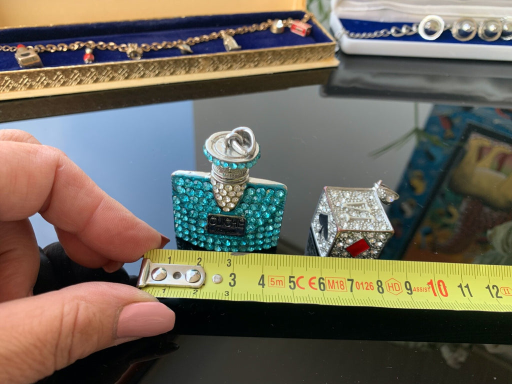 🔴 Lot of 4 BRACELETS with charms + 2 rare VINTAGE CHARMS! 