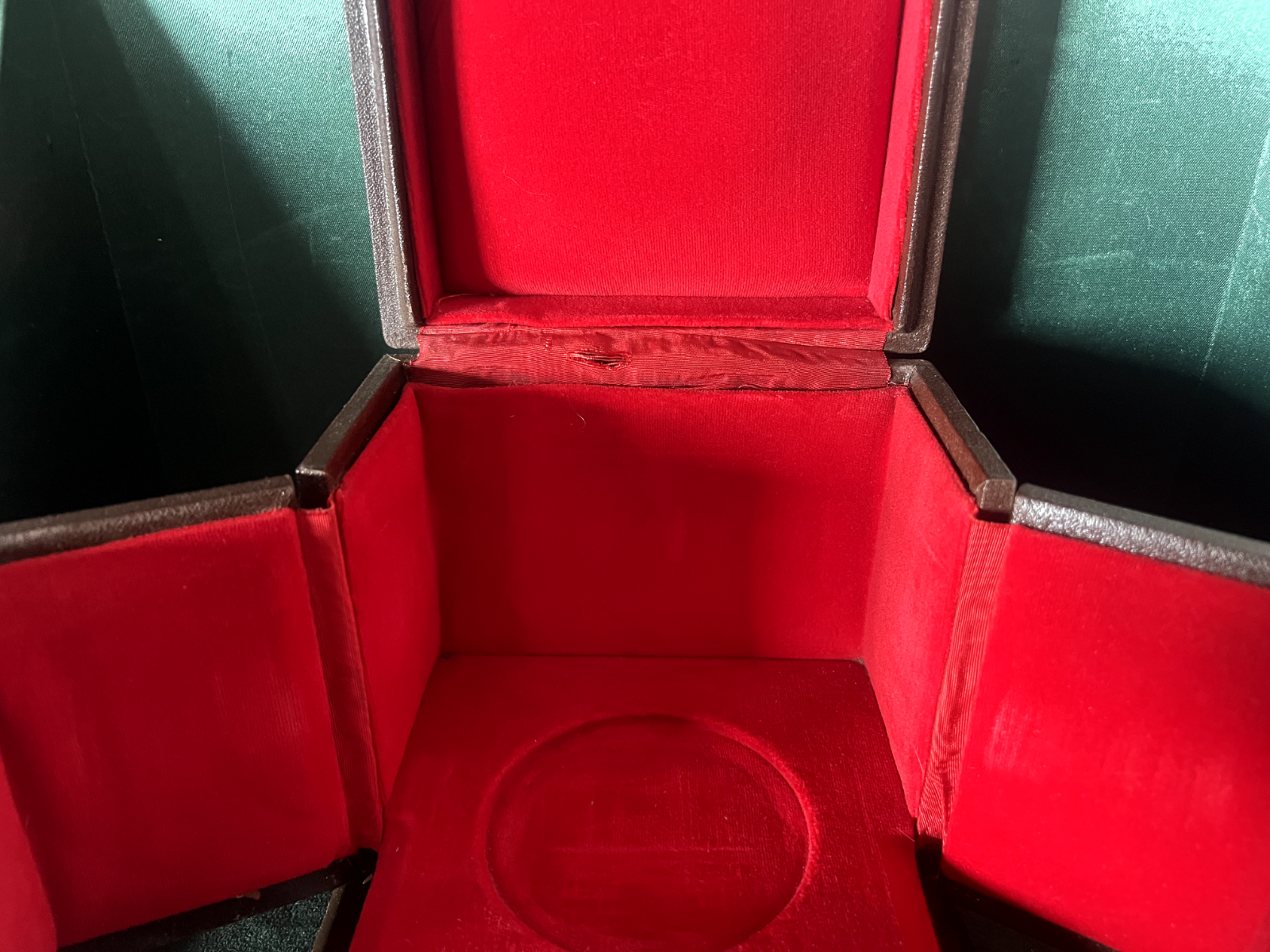 🔴 Scatola box orologio CAPPUCCINA parigina oggetti sacri pelle velluto vintage