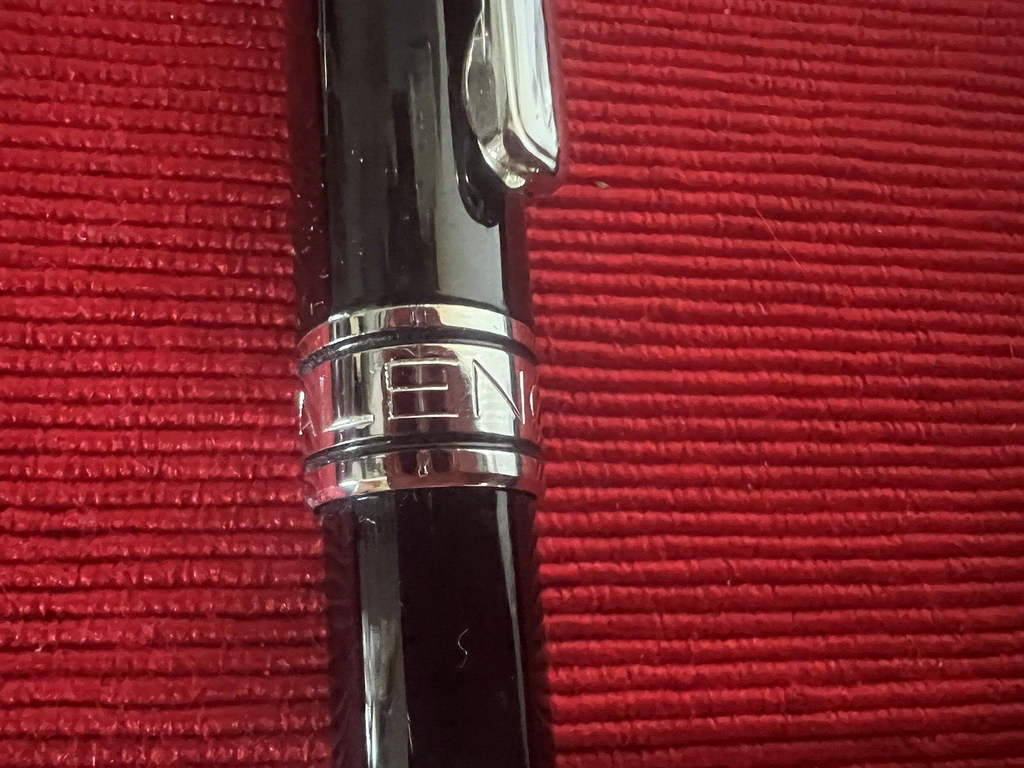 Balenciaga Stylo-Plume Sphère Laque Noire Profils Chrome Écrit Avec Boîte 