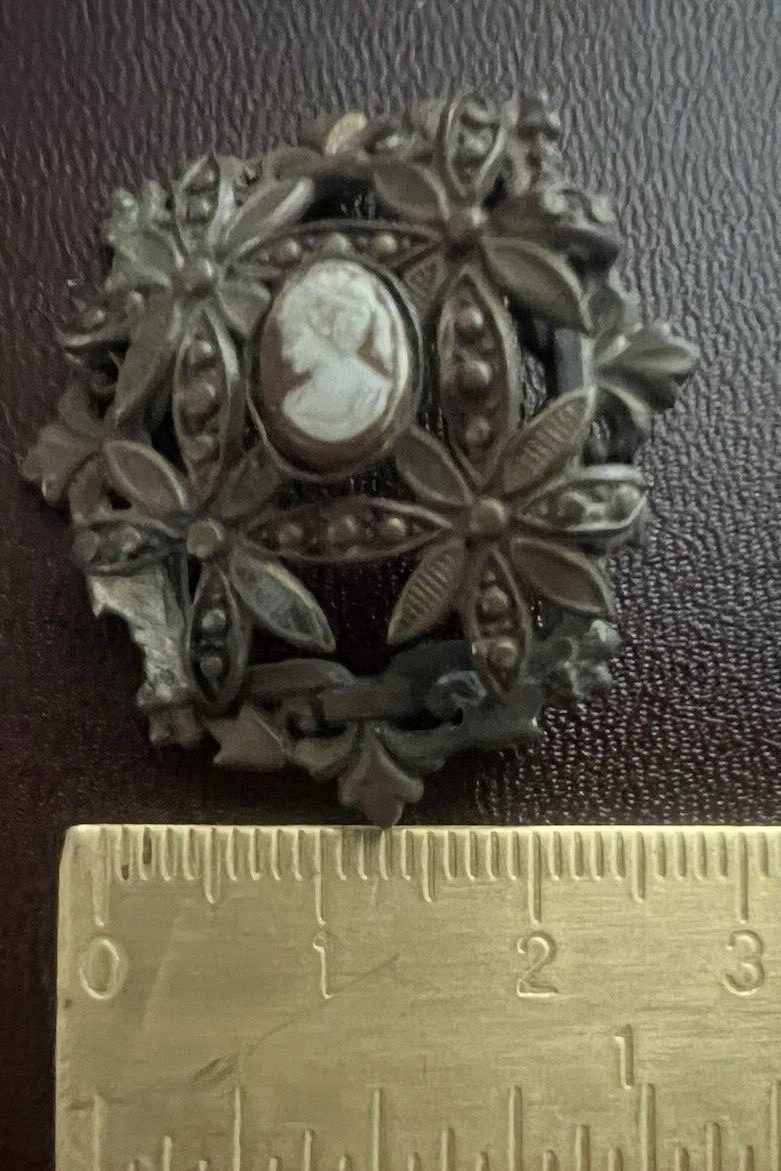🔴 Spilla FIORE CAMMEO da giacca foulard cesellata 3x 3,5 centimetri vintage