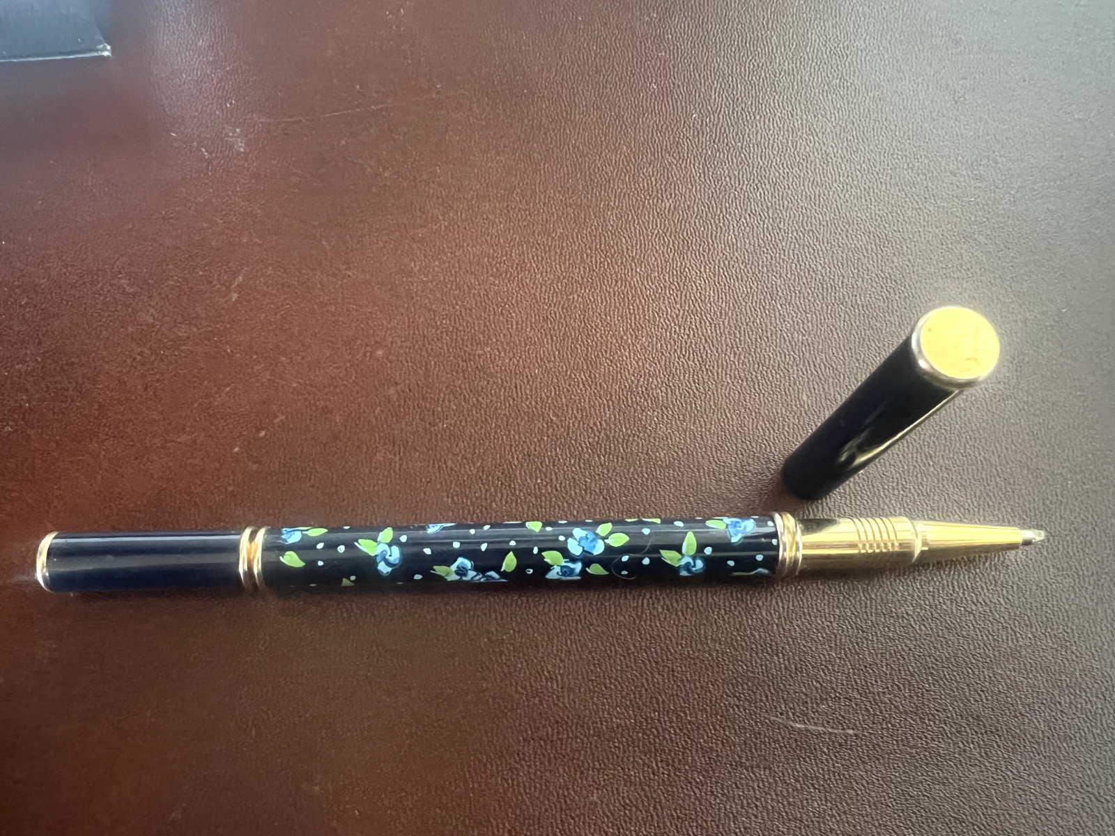 🔴 NAJ OLEARI penna sfera lacca blu FIORI azzurri scrive vintage 1990