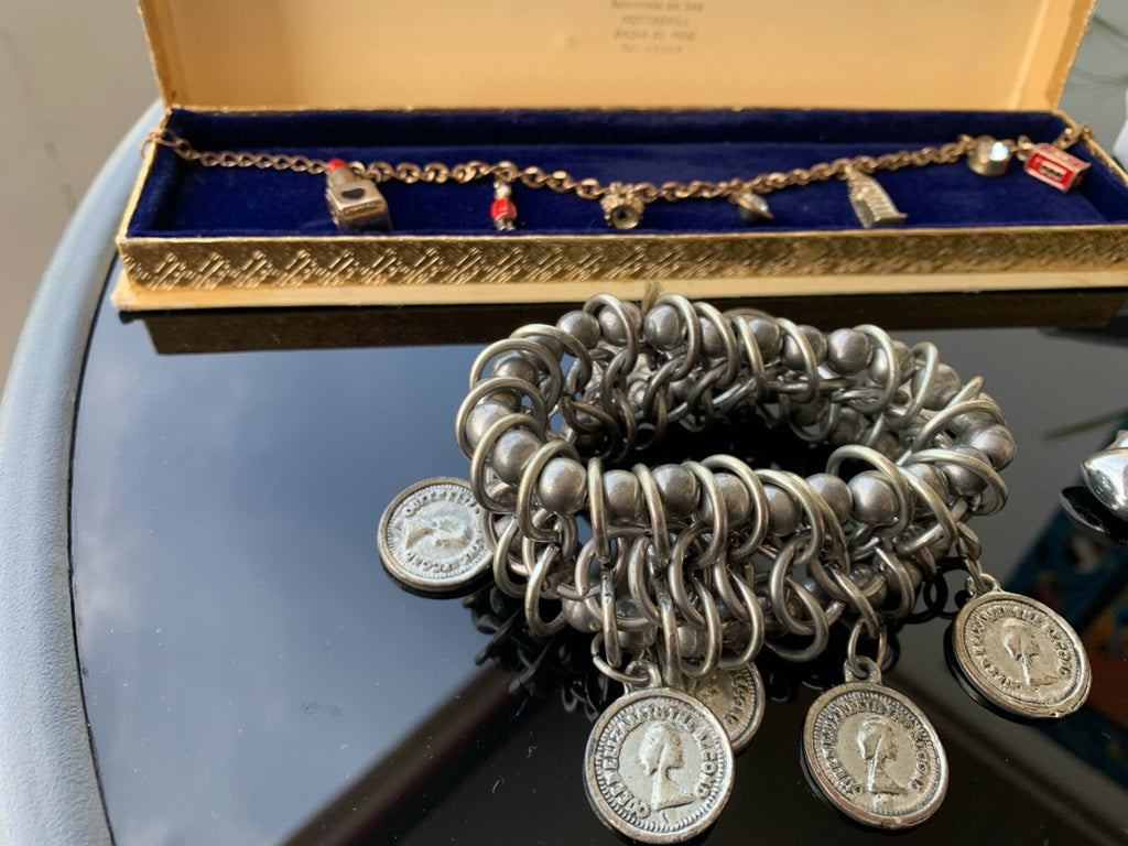 🔴 Lot of 4 BRACELETS with charms + 2 rare VINTAGE CHARMS! 