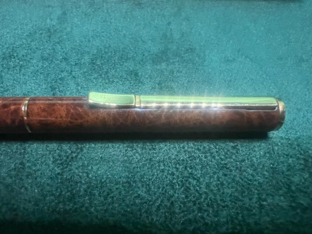 🔴 AURORA penna sfera Hastil retrattile lacca e dorata scrive NUOVA C