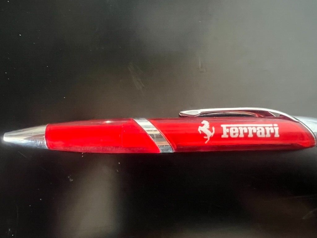 🔴 FERRARI roter Kugelschreiber – Sammlung berühmter italienischer Autos 