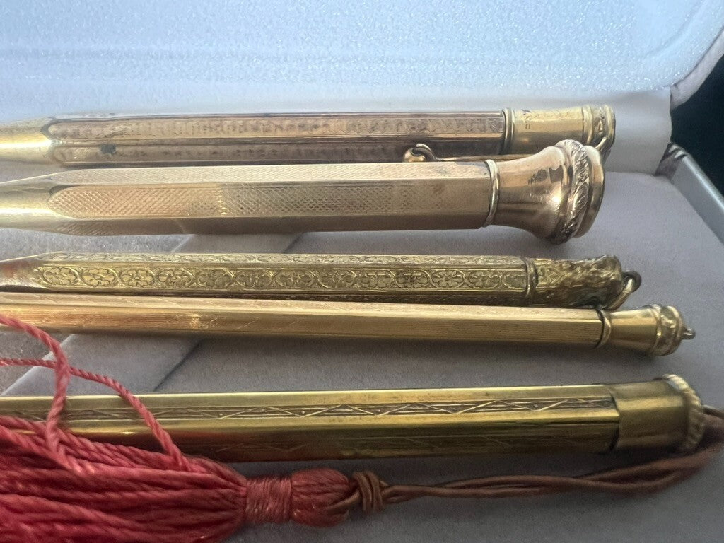 Druckbleistifte, vergoldet, mit gemeißelten Teilen, restauriert, Vintage, 5 Stück 