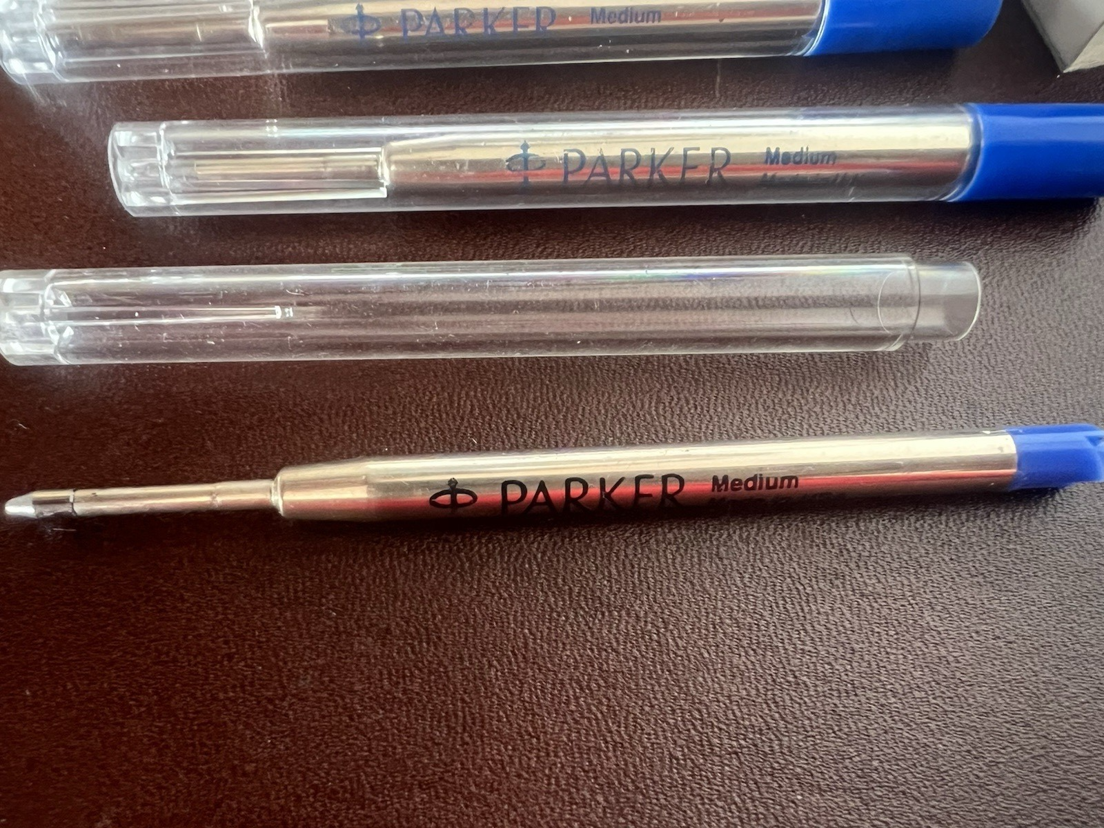 Parker Recharge Stylo-Plume Standard Bleu Rouge Noir Recharge 8 Pièces